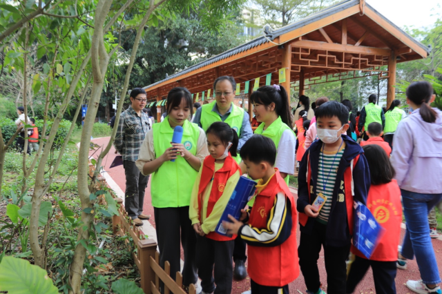 6中小學(xué)生和幼兒園的健康科普研學(xué)實(shí)踐活動(dòng).png